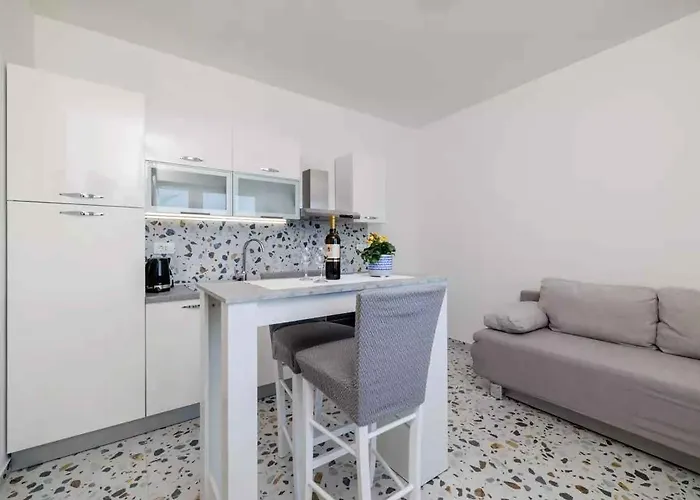In 15435 Apartman Novi Vinodolski